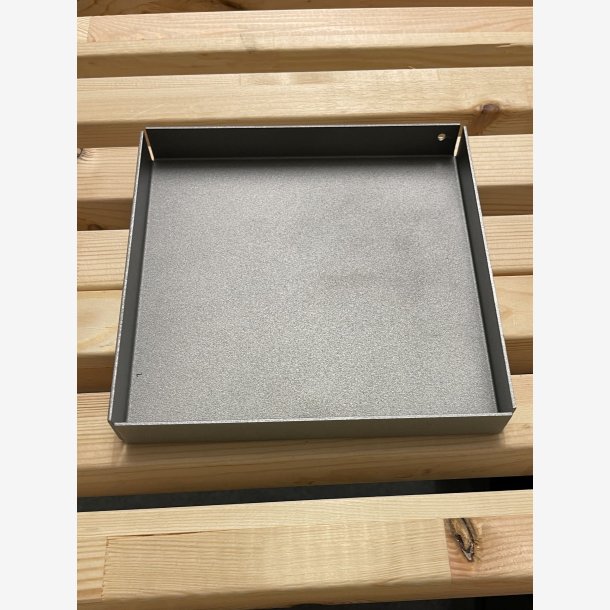 20 x 20 cm Firkantet bakke med bne hjrner