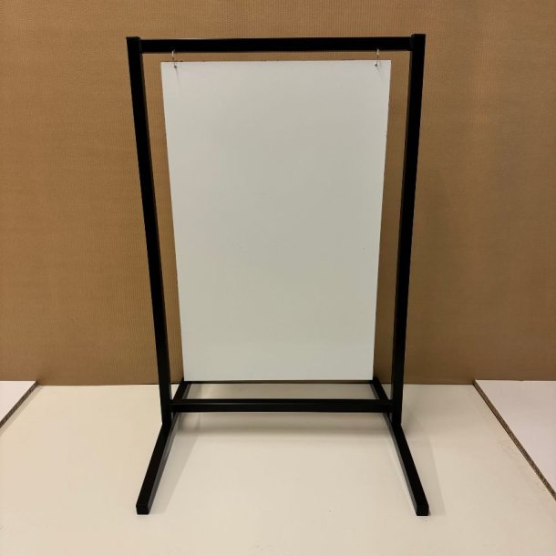 Skilt med buede ben (medium) boltet - tryk er inkluderet i prisen