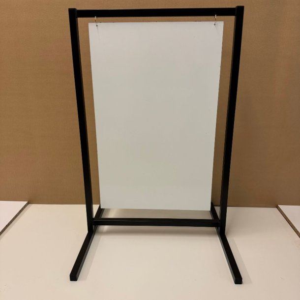 Skilt med lige ben (medium) boltet - tryk er inkluderet i prisen