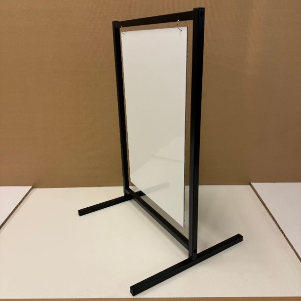 Skilt med lige ben (medium) boltet - tryk er inkluderet i prisen