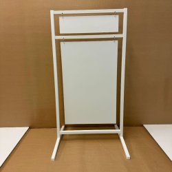 Logo skilt med buede ben (medium) boltet - tryk er inkluderet i prisen