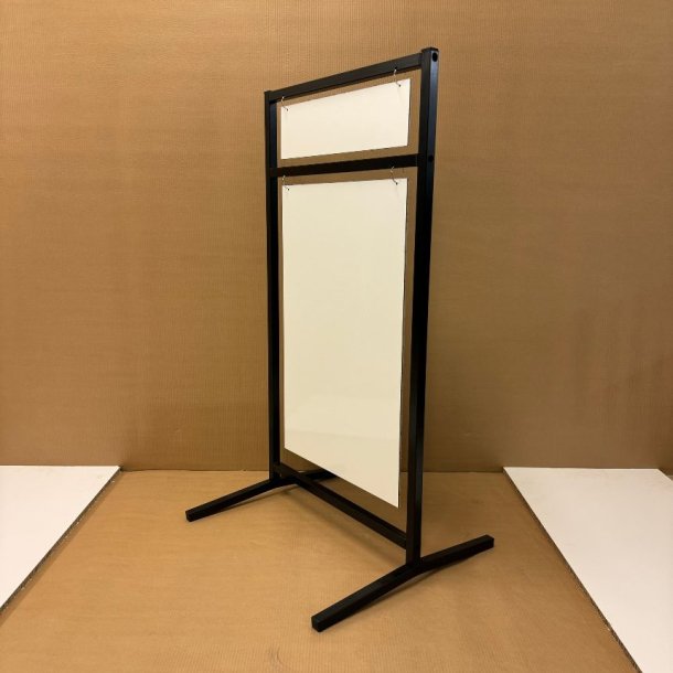 Logo skilt med buede ben (medium) boltet - tryk er inkluderet i prisen